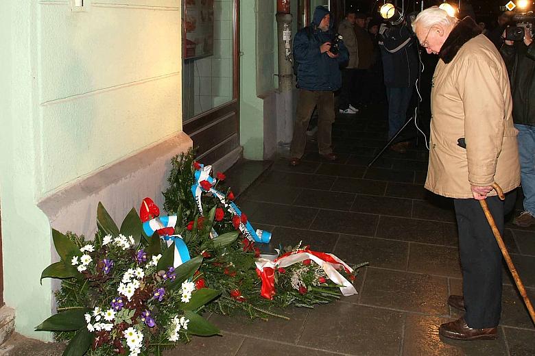 oraz Przewodniczący Krakowskiej Wyznaniowej Gminy Żydowskiej Tadeusz Jakubowicz. 