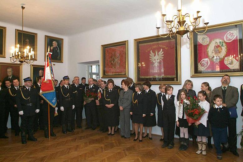 Po 32 latach pełnienia służby w Państwowej Straży Pożarnej i 2 latach kierowania Komendą Miejską Państwowej Straży Pożarnej w Kr