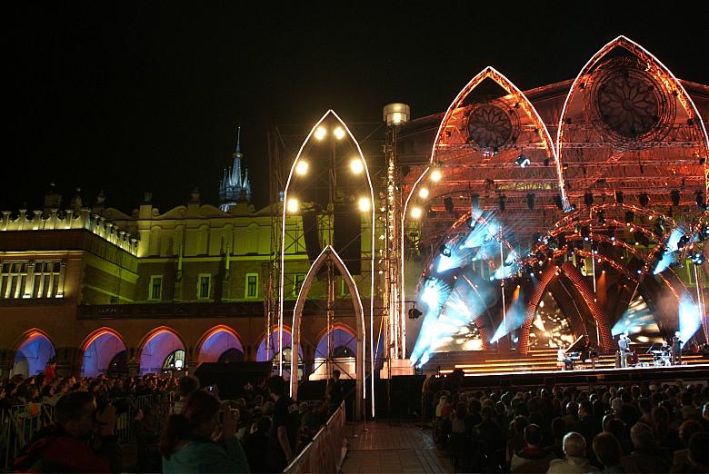 Na Rynek Główny przybyli nie tylko miłośnicy jazzu.