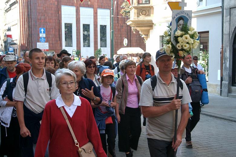 "Przypatrzcie się, bracia, powołaniu waszemu" to hasło tegorocznej krakowskiej pielgrzymki.  