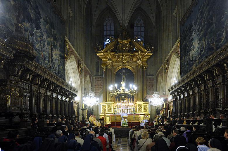 Nastrój w katedrze był jak zawsze podniosły.