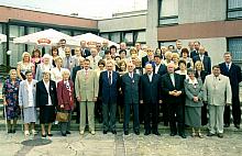 Wspólna fotografia uczestników jubileuszowych uroczystości.