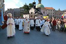 ... udać się na Rynek Główny ...