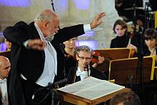 Maestro Penderecki nad partyturą...