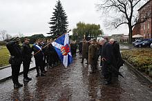 Uhonorowanie sztandarów tradycyjnie rozpoczęło uroczystości na wzgórzu wawelskim.