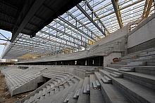 Powstają tu także dwa parkingi - przed stadionem oraz podziemny. 