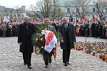 ...Przewodniczący NSZZ "Solidarność" Wojciech Grzeszek z delegacją...